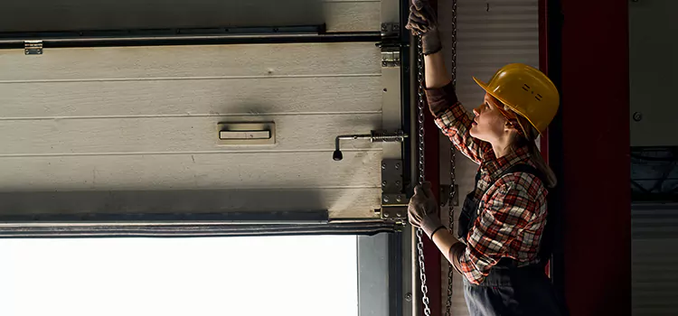 Addressing Common Garage Door Stoppage Issues in Fort Smith, AR